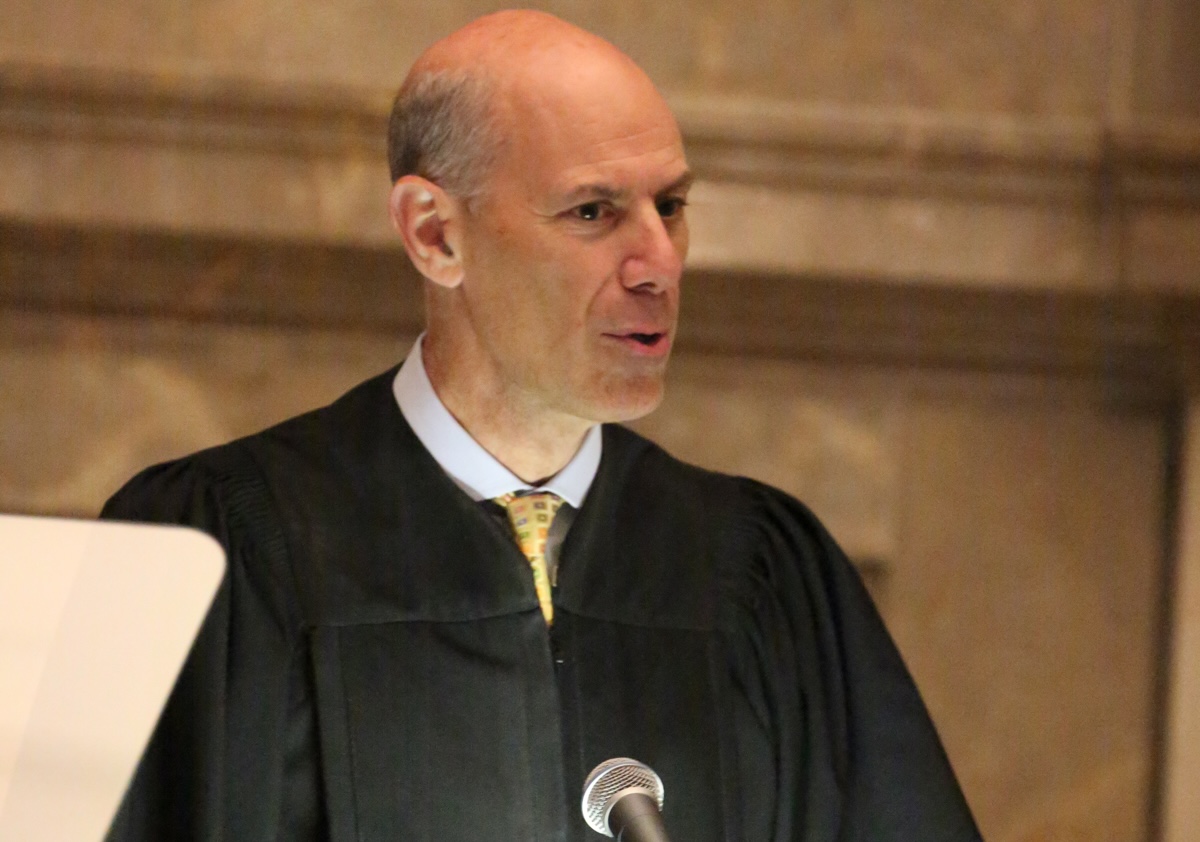www.democracydocket.com