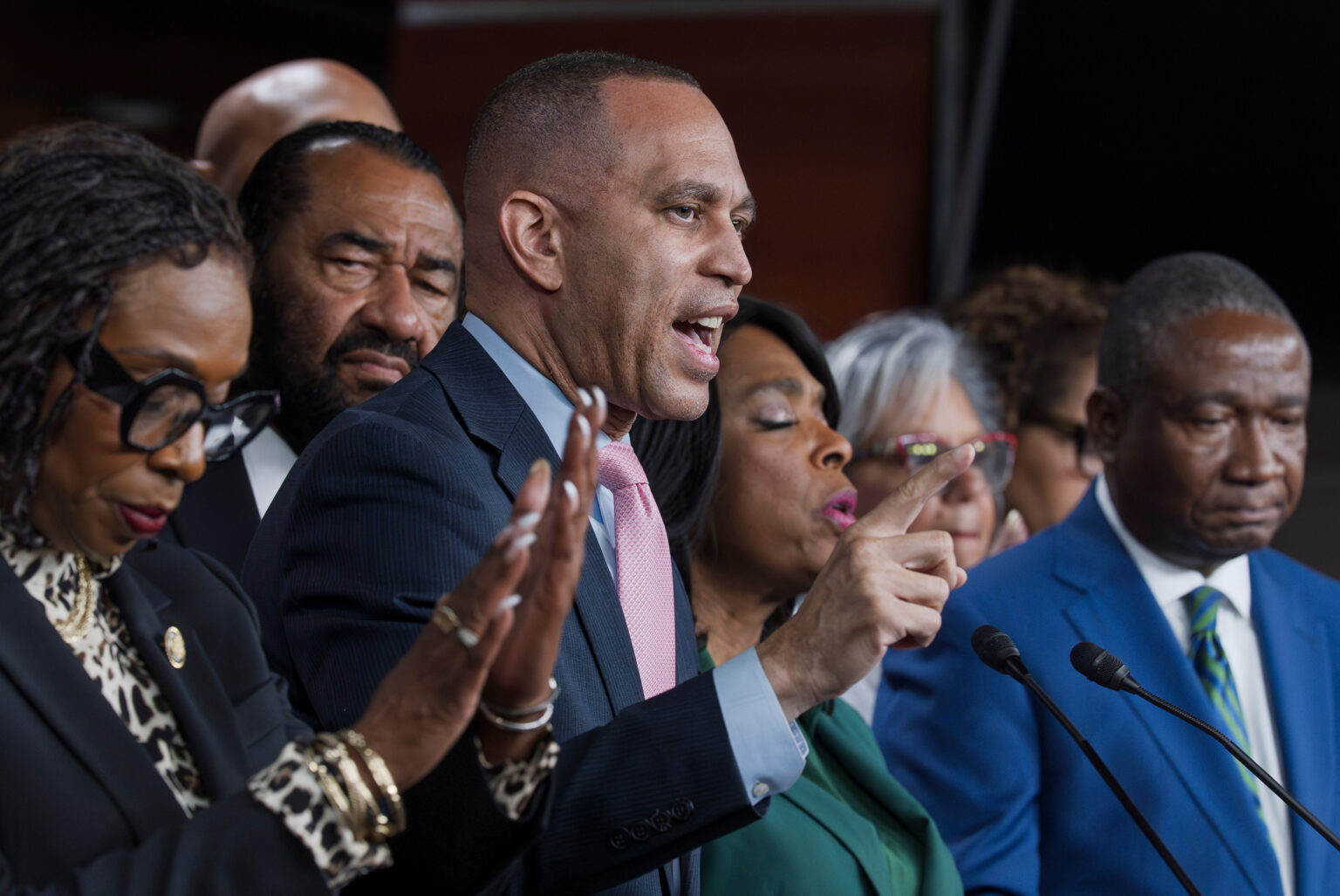 House Minority Leader Hakeem Jeffries (D-N.Y.) and members of the Congressional Black Caucus speaking on April 29, 2026. (Photo: J. Scott Applewhite/AP)